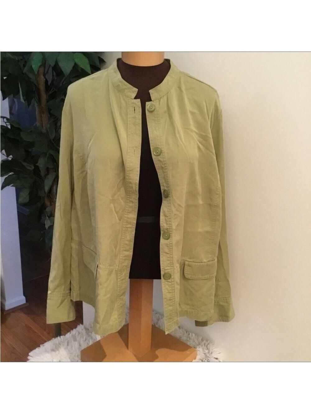 JM Collection Womans size 20W light olive green button down long sleeve …